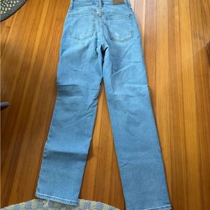 COPY - New with tags made well with magic pockets, curvy perfect vintage straig…